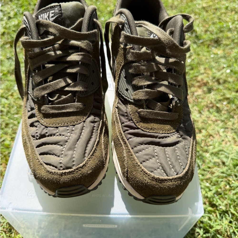 Nike Brown/Tan Interior Mesh Trainer